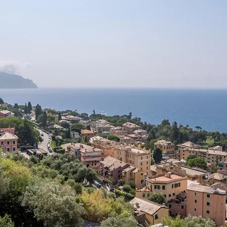 Il Blu Di Nervi - Gli Gnolli 5- جنوة